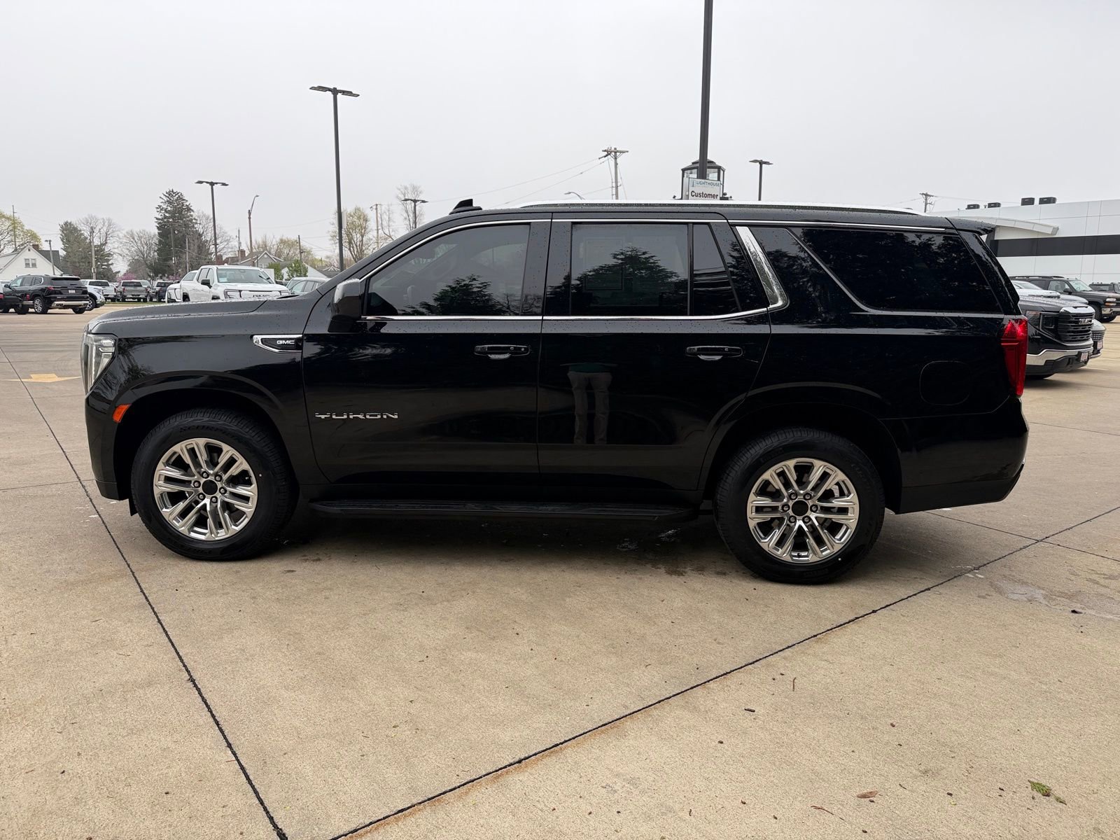 Used 2021 GMC Yukon SLE w/ Gmc Pro Safety Plus Package image 8