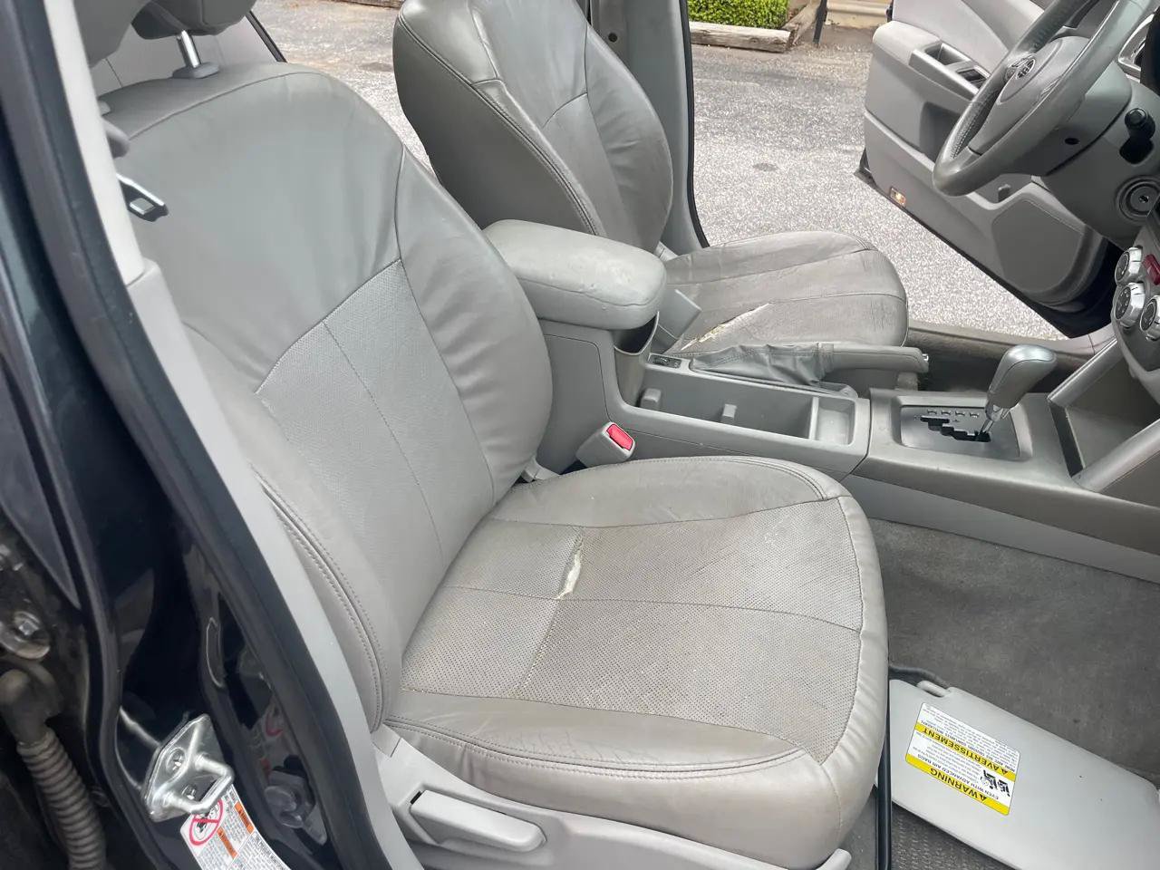 Used 2010 Subaru Outback 2.5i Limited w/ Popular Equipment Group 2A AWD/4WD image 17