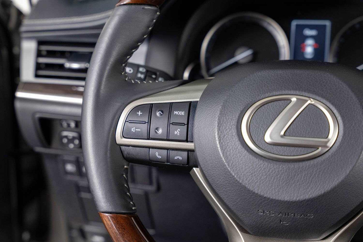 Used 2018 Lexus ES 350 w/ Navigation System Package FWD image 31