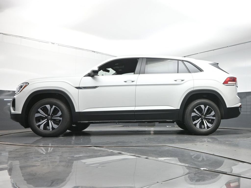 New 2026 Volkswagen Atlas Cross Sport SE image 37