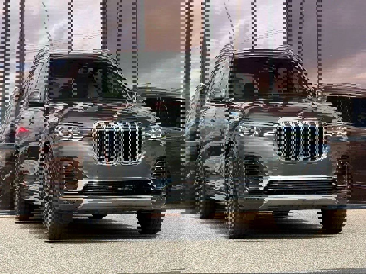 Used 2021 BMW X7 xDrive40i w/ Executive Package image 19