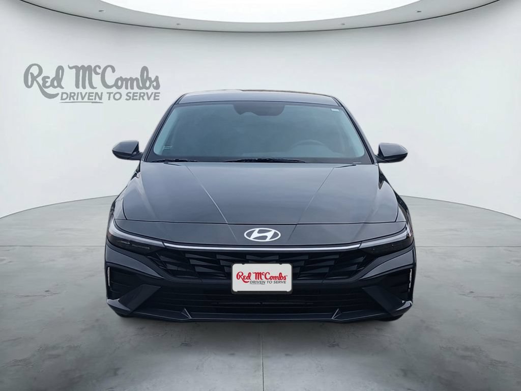 Used 2025 Hyundai Elantra SE FWD image 8