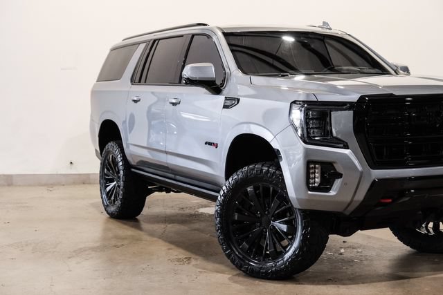 Used 2023 GMC Yukon XL AT4 w/ AT4 Premium Package AWD/4WD image 23