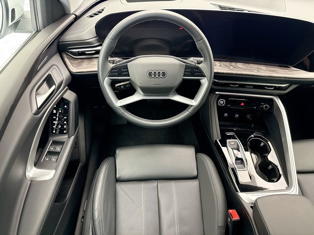 Certified 2025 Audi Q5 Premium Plus w/ Premium Plus AWD/4WD image 10