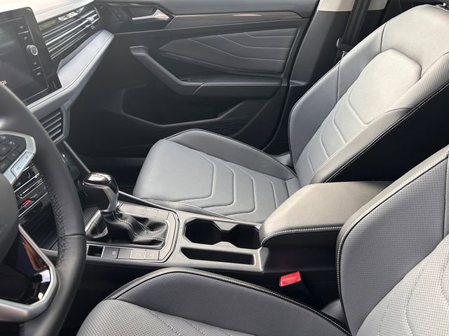 New 2026 Volkswagen Jetta SEL image 9