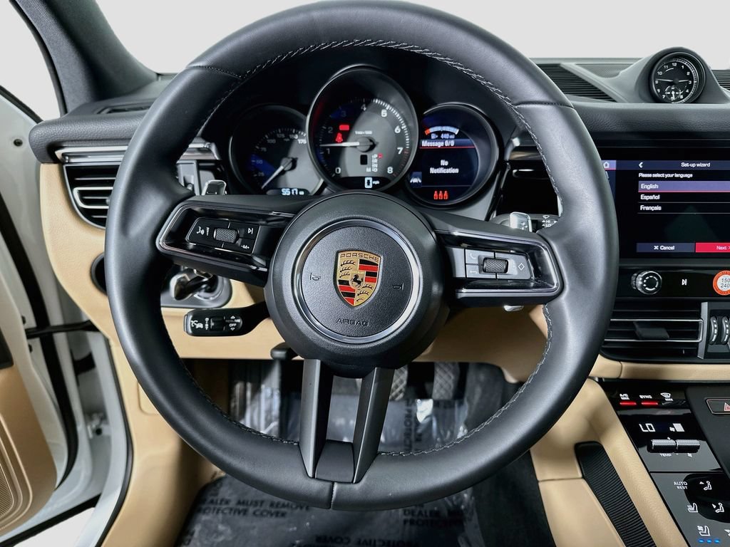 Certified 2026 Porsche Macan AWD/4WD image 12