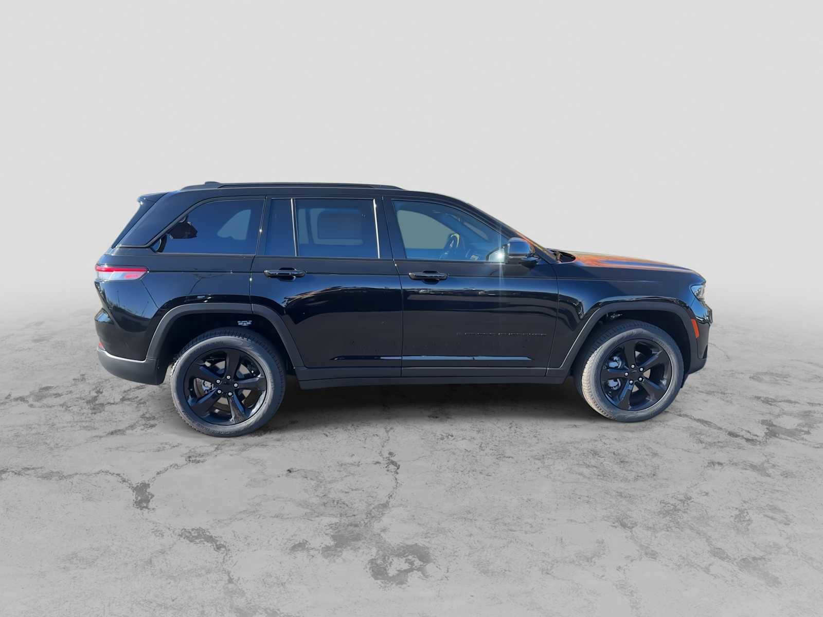 New 2025 Jeep Grand Cherokee Limited w/ Luxury Tech Group II image 9