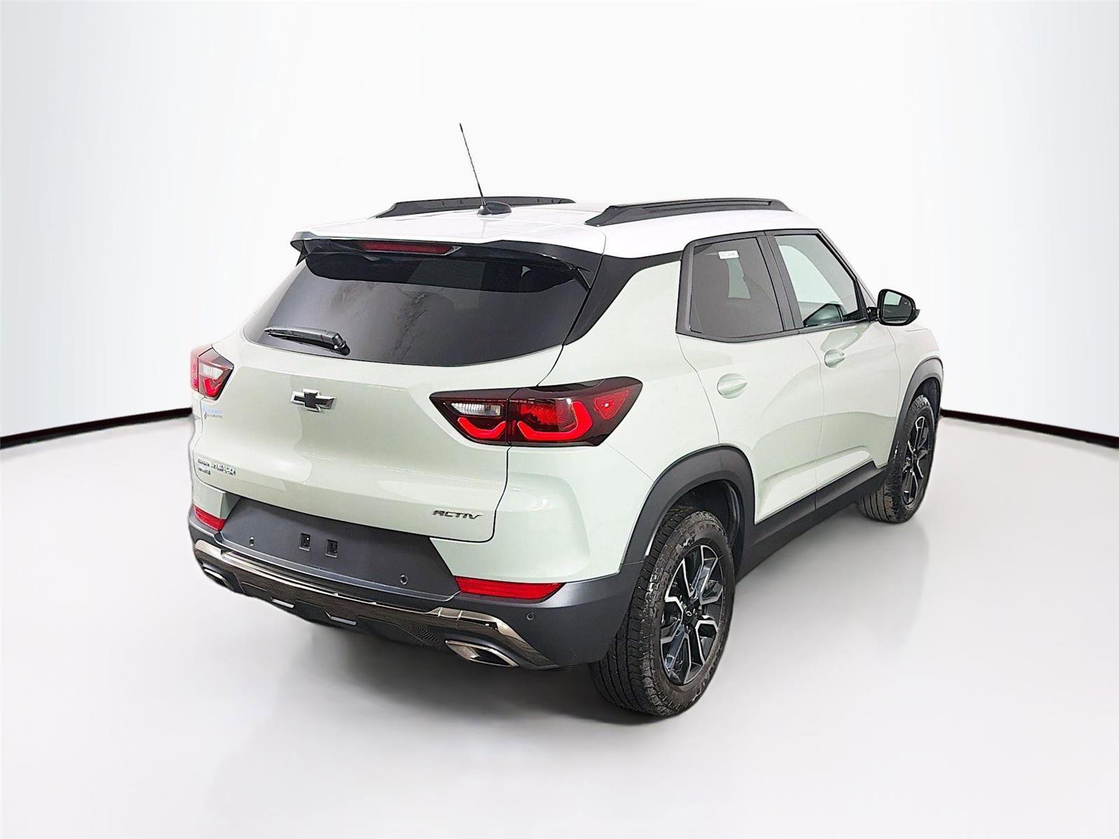 Used 2025 Chevrolet TrailBlazer ACTIV w/ Convenience Package image 7