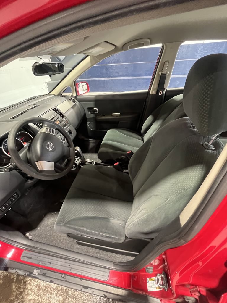 Used 2012 Nissan Versa 1.8 S w/ Plus Pkg image 9