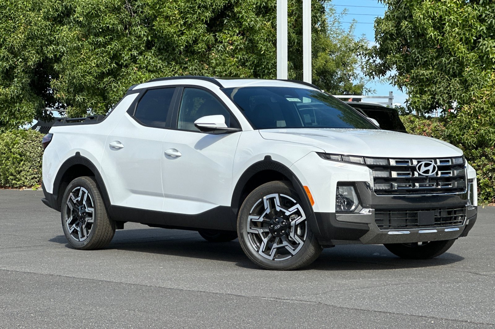 New 2026 Hyundai Santa Cruz Limited image 2