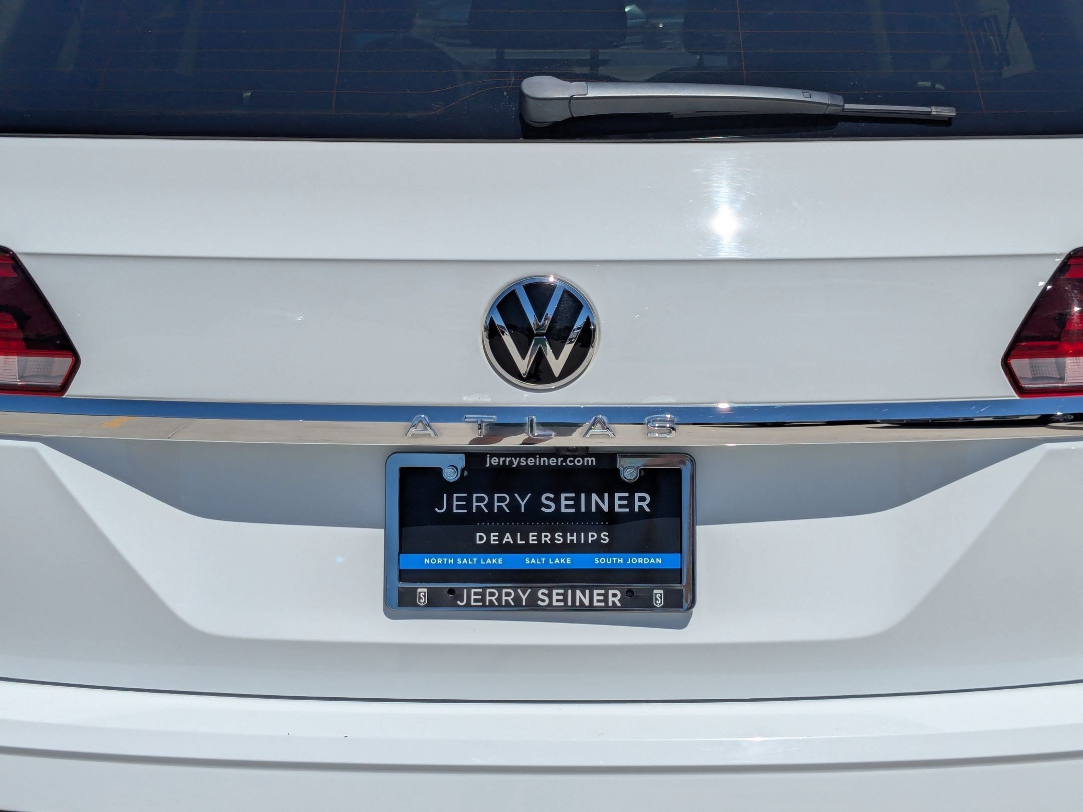 Used 2023 Volkswagen Atlas SE AWD/4WD image 14