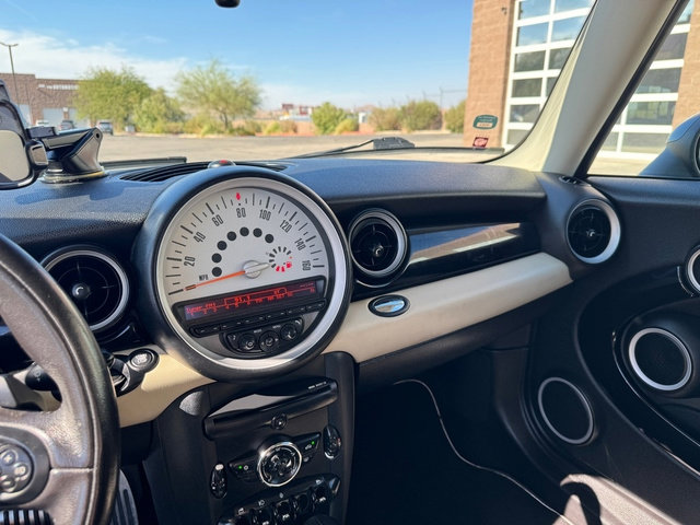 Used 2011 MINI Cooper Clubman S image 13