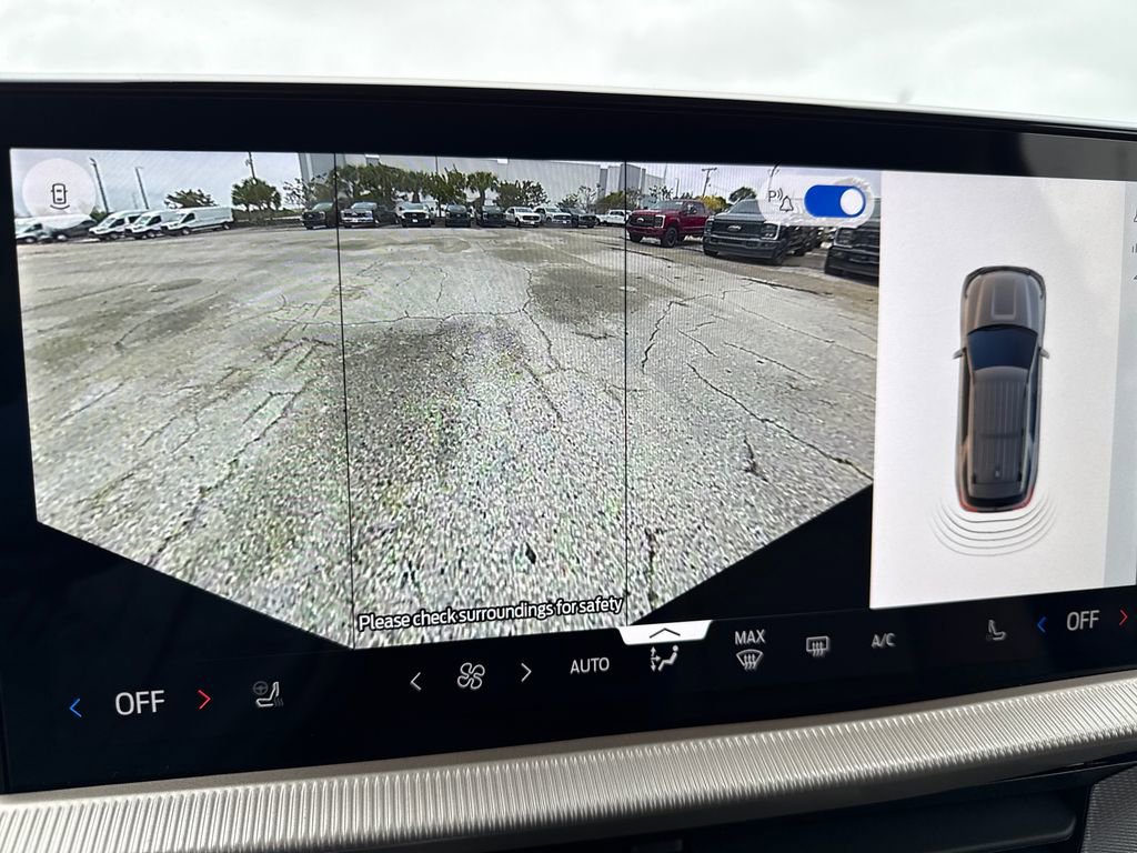 New 2026 Ford Explorer Active image 24