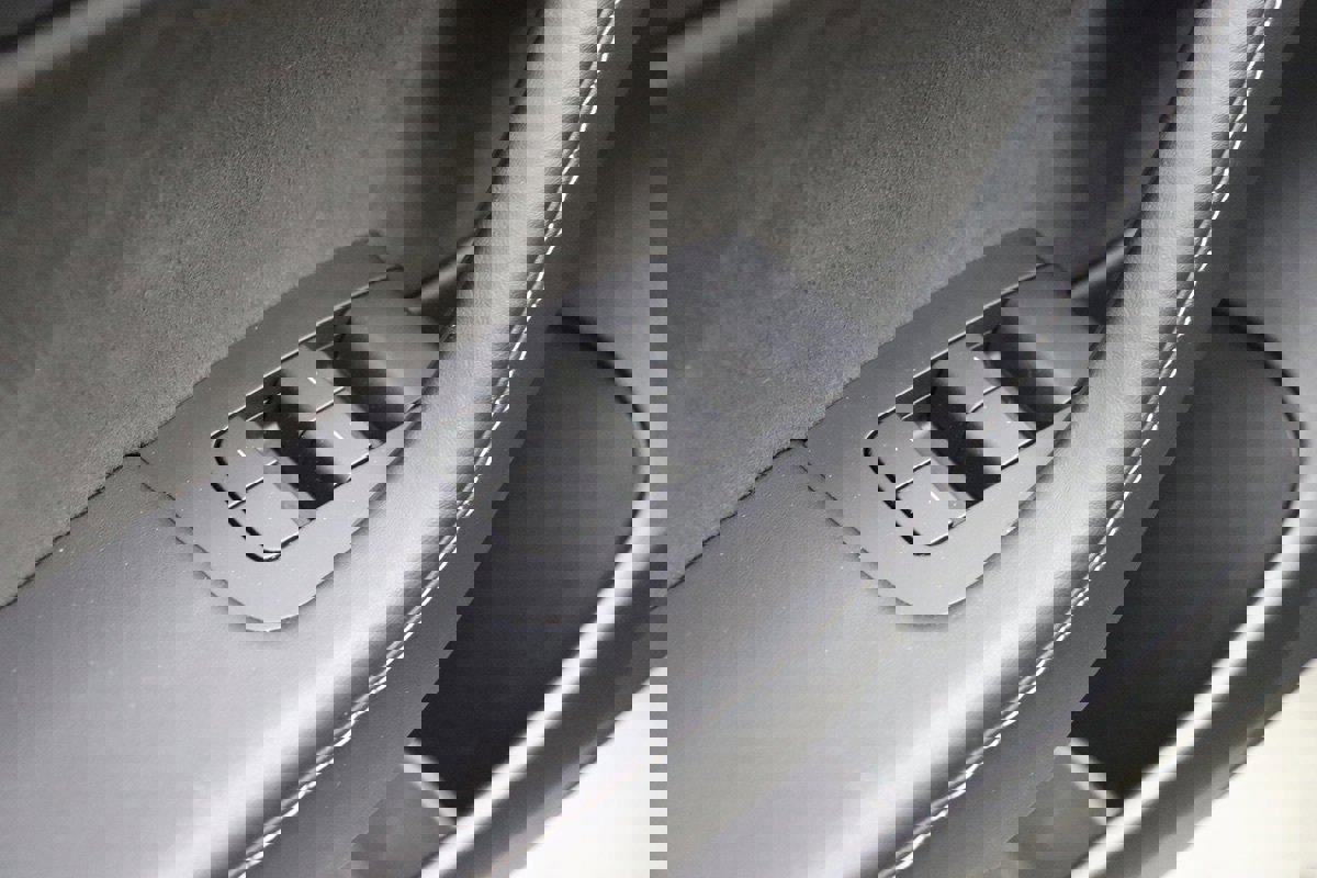 Used 2023 Tesla Model 3 Standard Range image 34