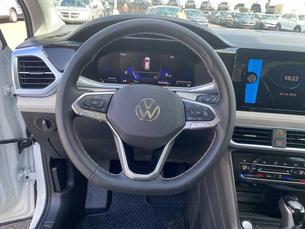 New 2026 Volkswagen Taos SE FWD image 32