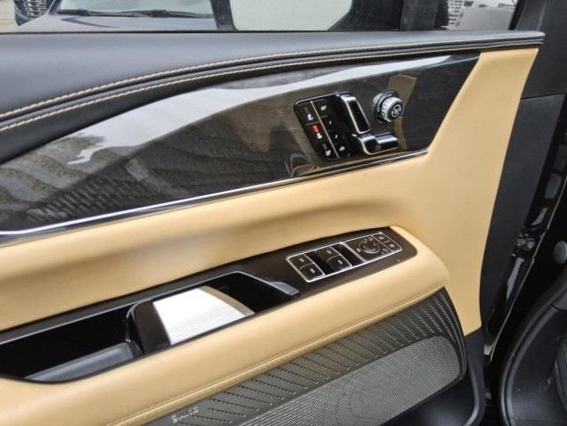 Used 2025 Cadillac Escalade IQ Luxury 2 image 6