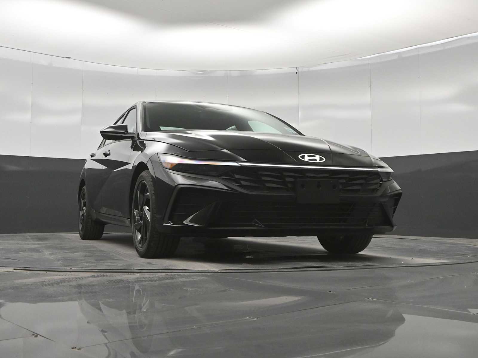 New 2026 Hyundai Elantra Sport FWD image 33