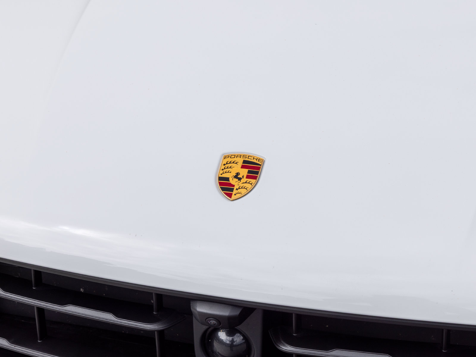 Used 2026 Porsche Macan AWD/4WD image 16