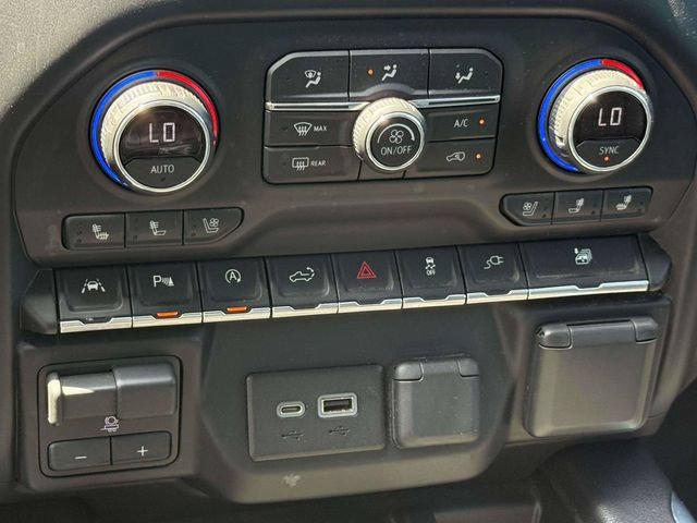 Used 2019 Chevrolet Silverado 1500 LTZ w/ LTZ Premium Package AWD/4WD image 32