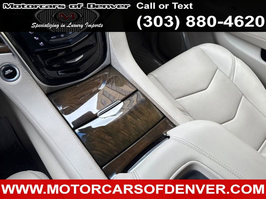 Used 2019 Cadillac Escalade Luxury AWD/4WD image 20