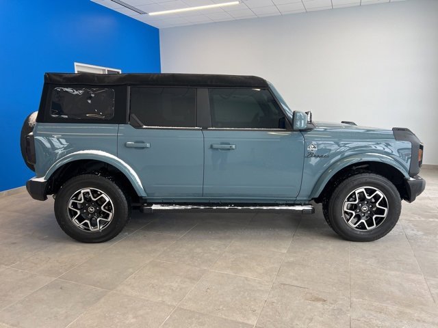 Used 2023 Ford Bronco Outer Banks image 4