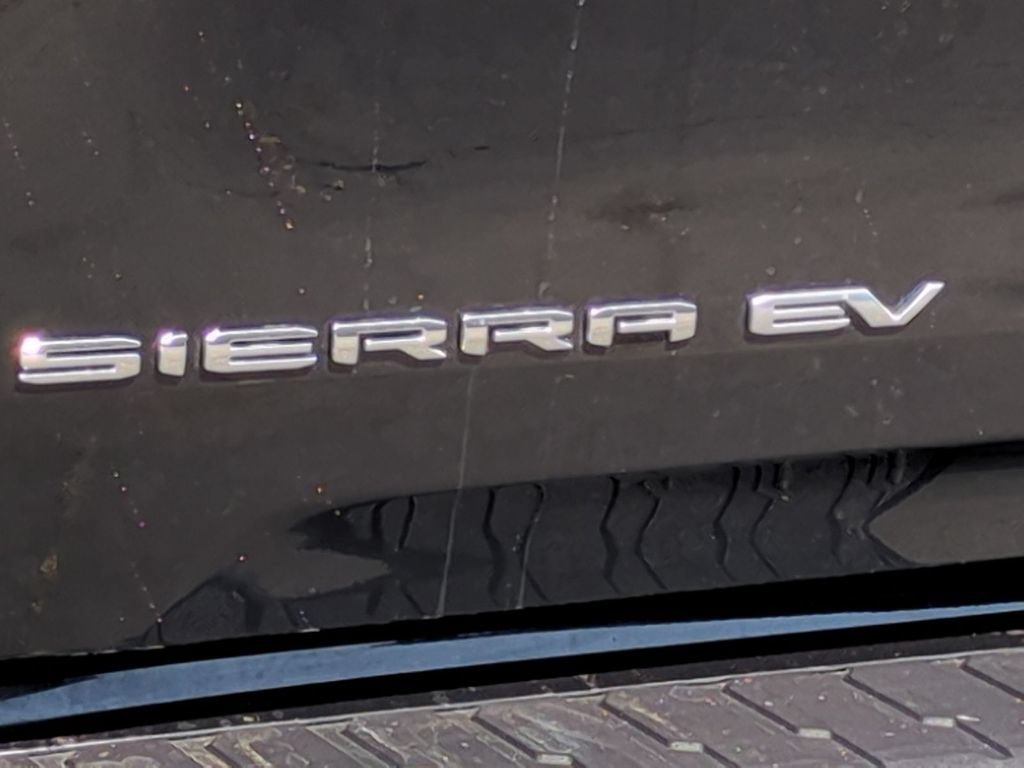 Certified 2026 GMC Sierra EV Elevation AWD/4WD image 10