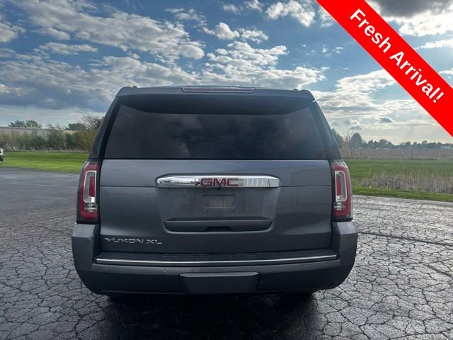 Used 2019 GMC Yukon XL Denali w/ Denali Ultimate Package AWD/4WD image 4
