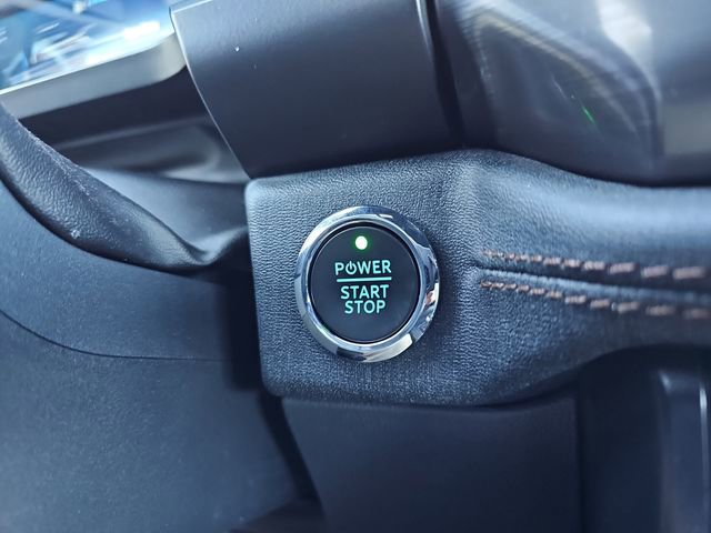 Used 2022 Ford F150 Lightning Lariat image 27