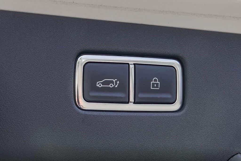 Certified 2024 Kia EV9 GT-Line AWD/4WD image 17