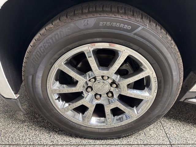 Used 2017 GMC Yukon XL Denali w/ Open Road Package image 3