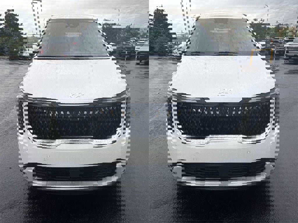 New 2026 Kia Carnival LXS image 2