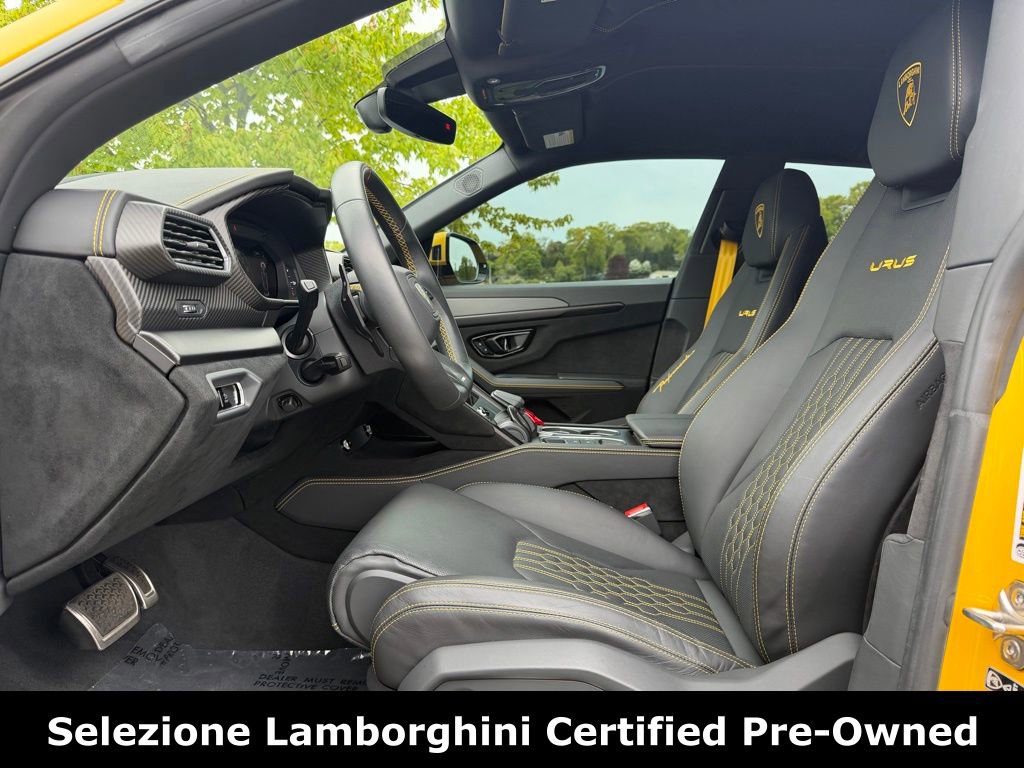 Used 2023 Lamborghini Urus Performante AWD/4WD image 22