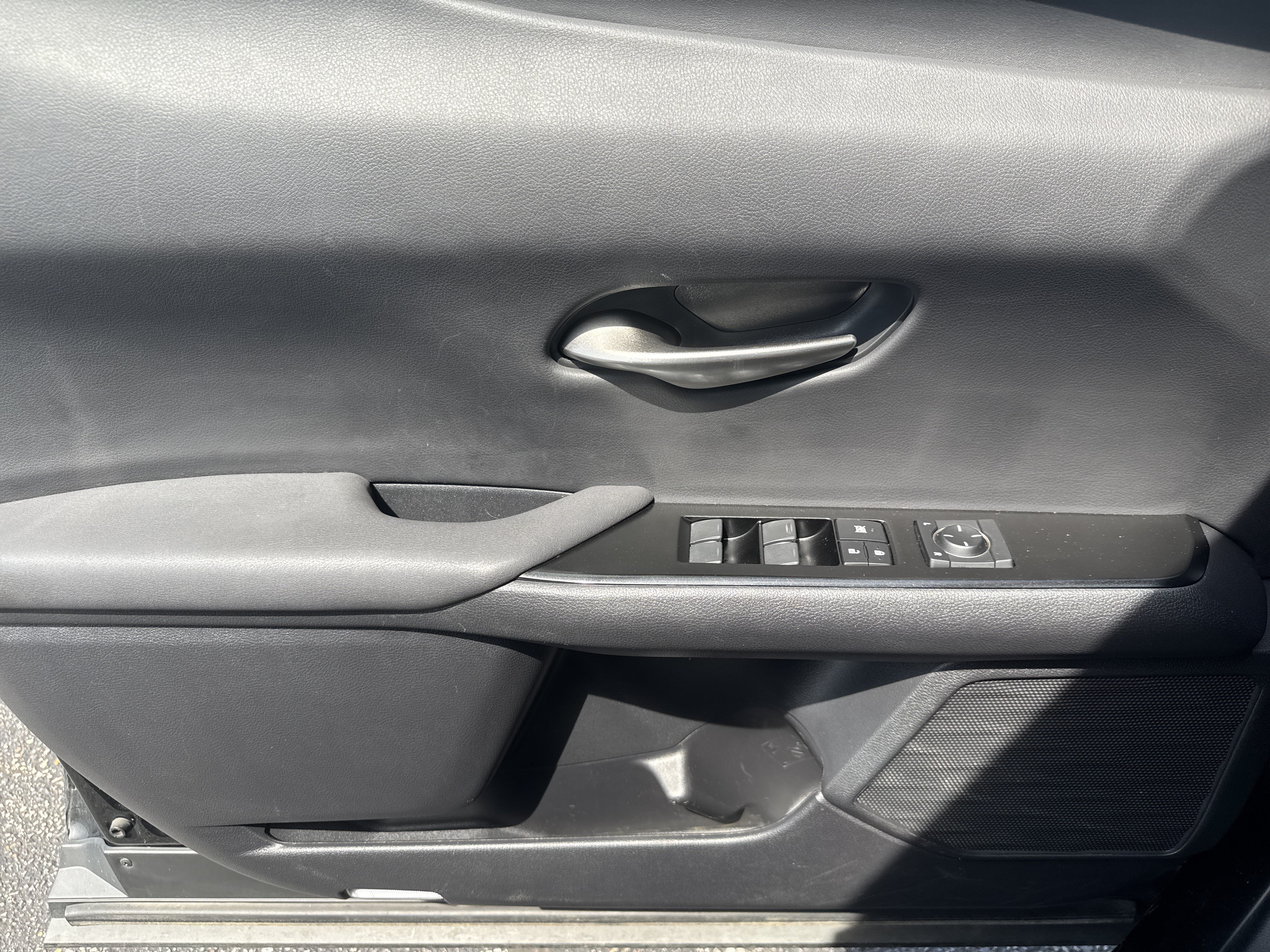 Used 2022 Lexus UX 250h AWD/4WD image 14
