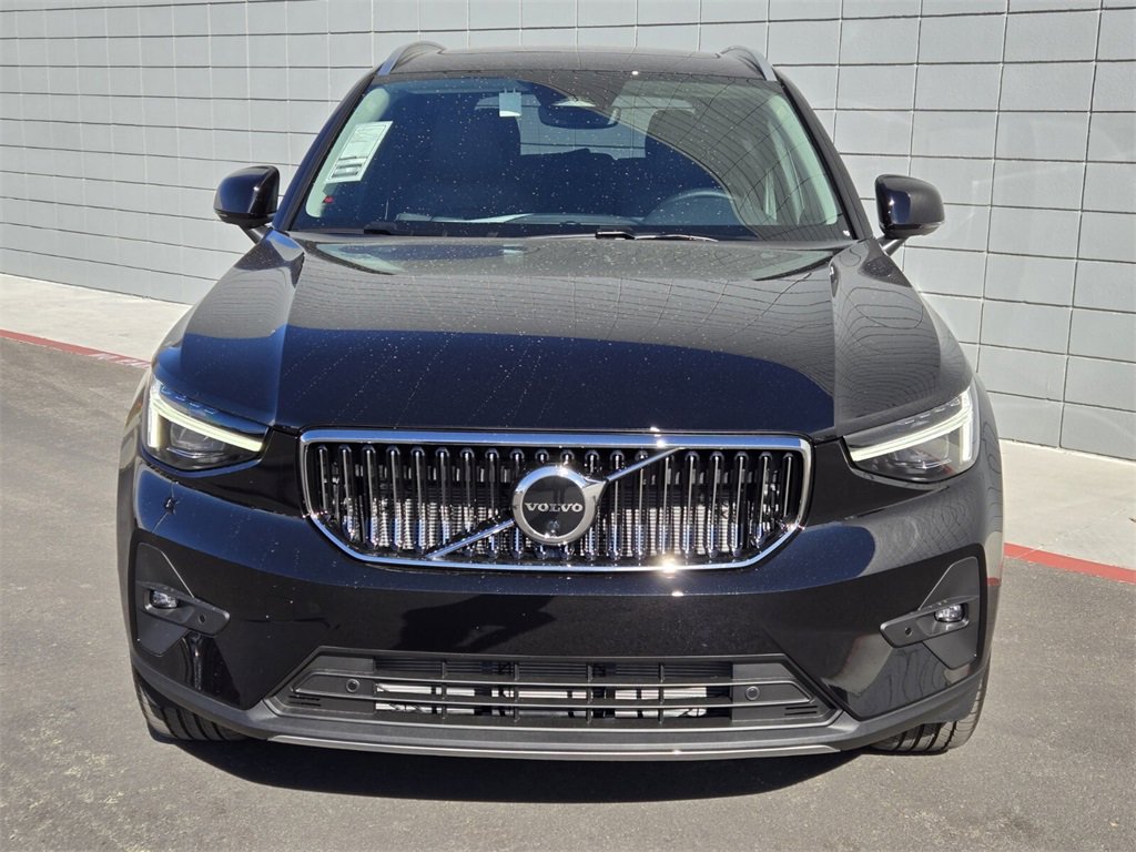 New 2025 Volvo XC40 B5 Plus w/ Protection Package Premier image 5