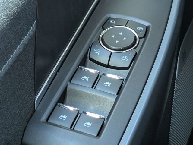 Used 2023 Ford F150 Lariat w/ Trailer Tow Package image 24