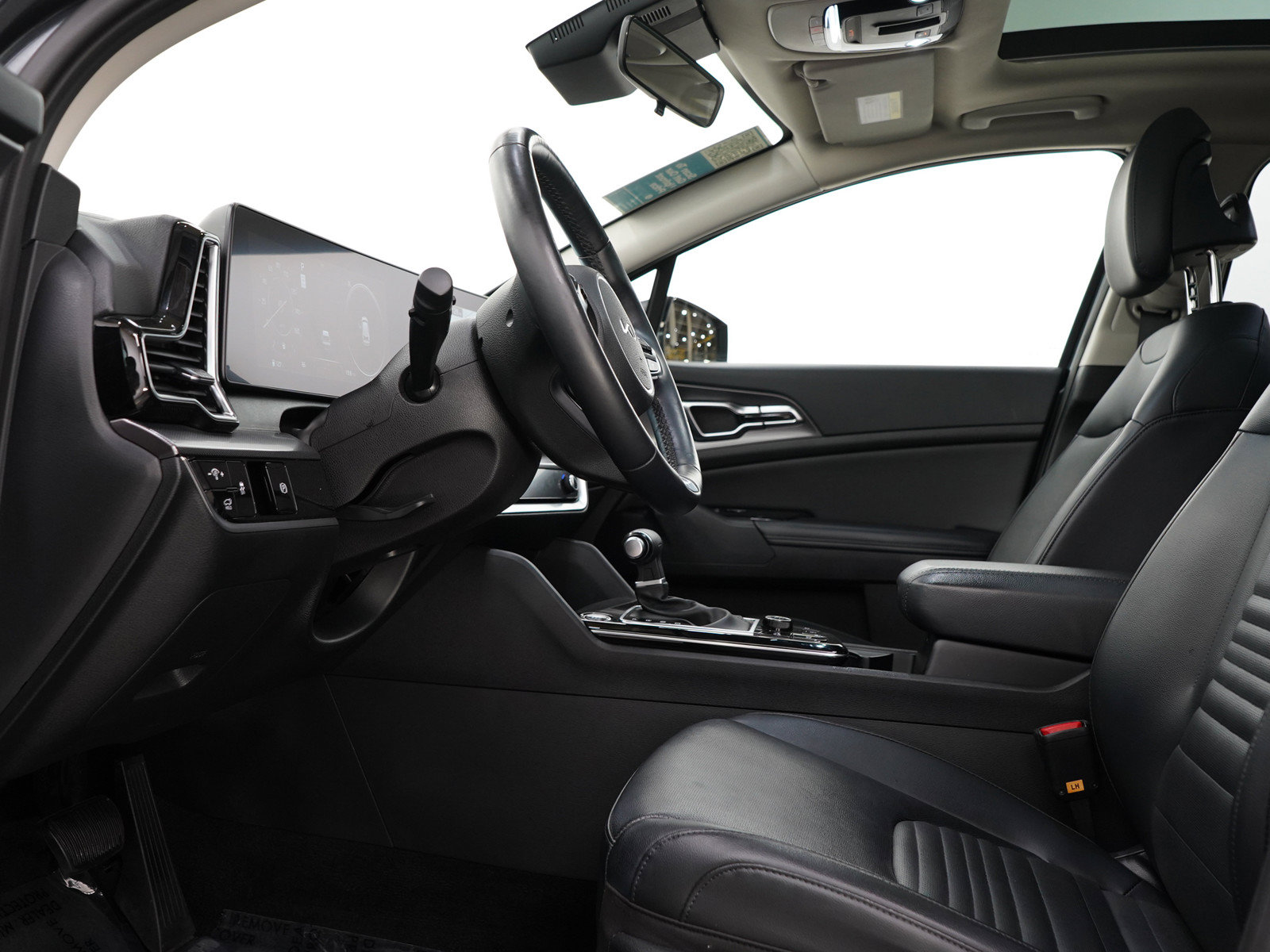 Used 2024 Kia Sportage SX AWD/4WD image 25