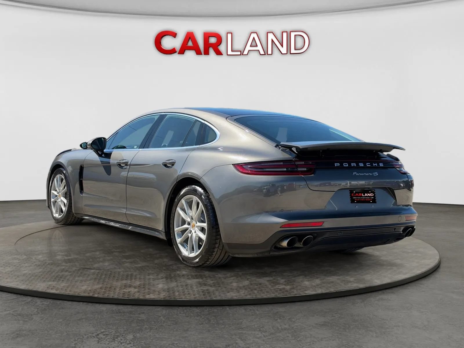 Used 2018 Porsche Panamera 4S AWD/4WD image 4