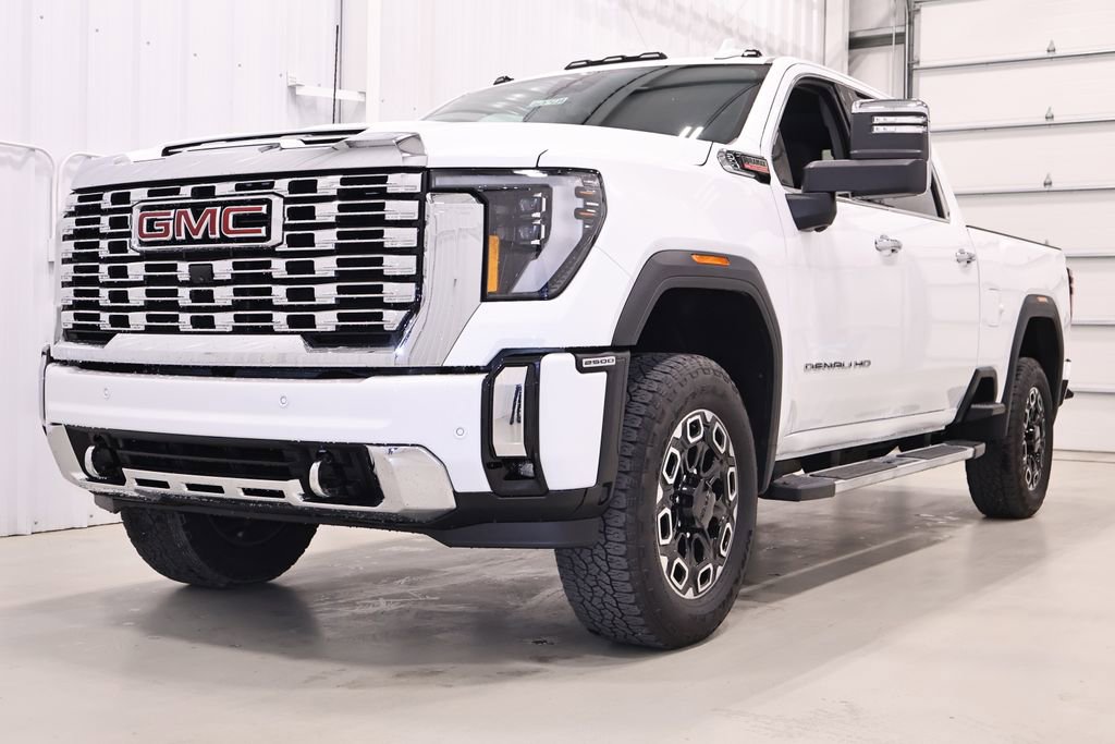Used 2024 GMC Sierra 2500 Denali w/ Denali Reserve Package image 6