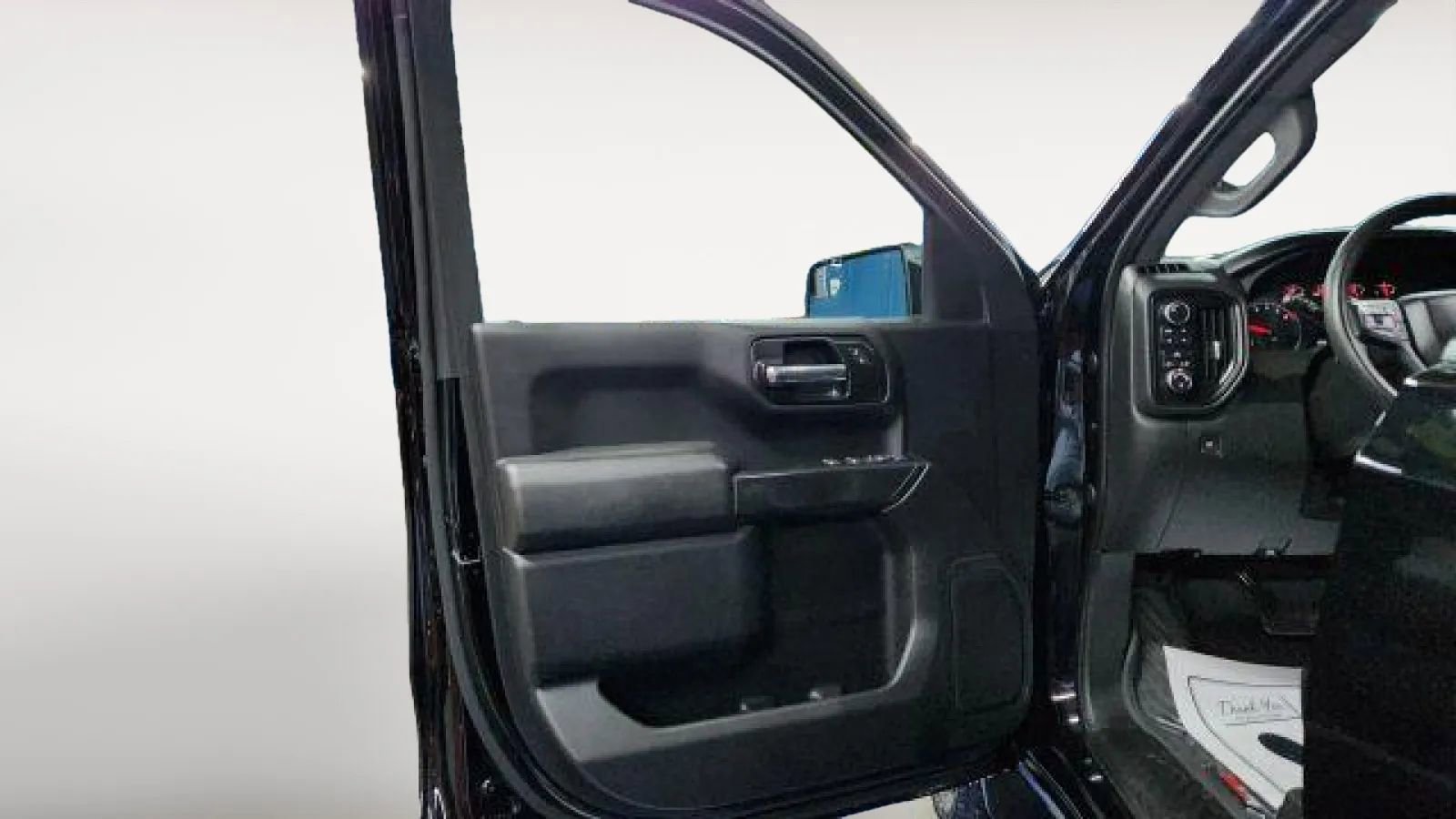 Used 2022 Chevrolet Silverado 1500 Custom Trail Boss image 5