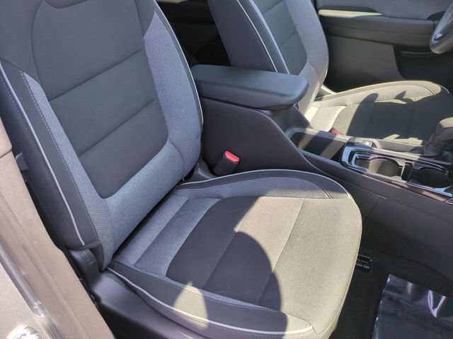 Used 2025 Chevrolet TrailBlazer LT AWD/4WD image 23