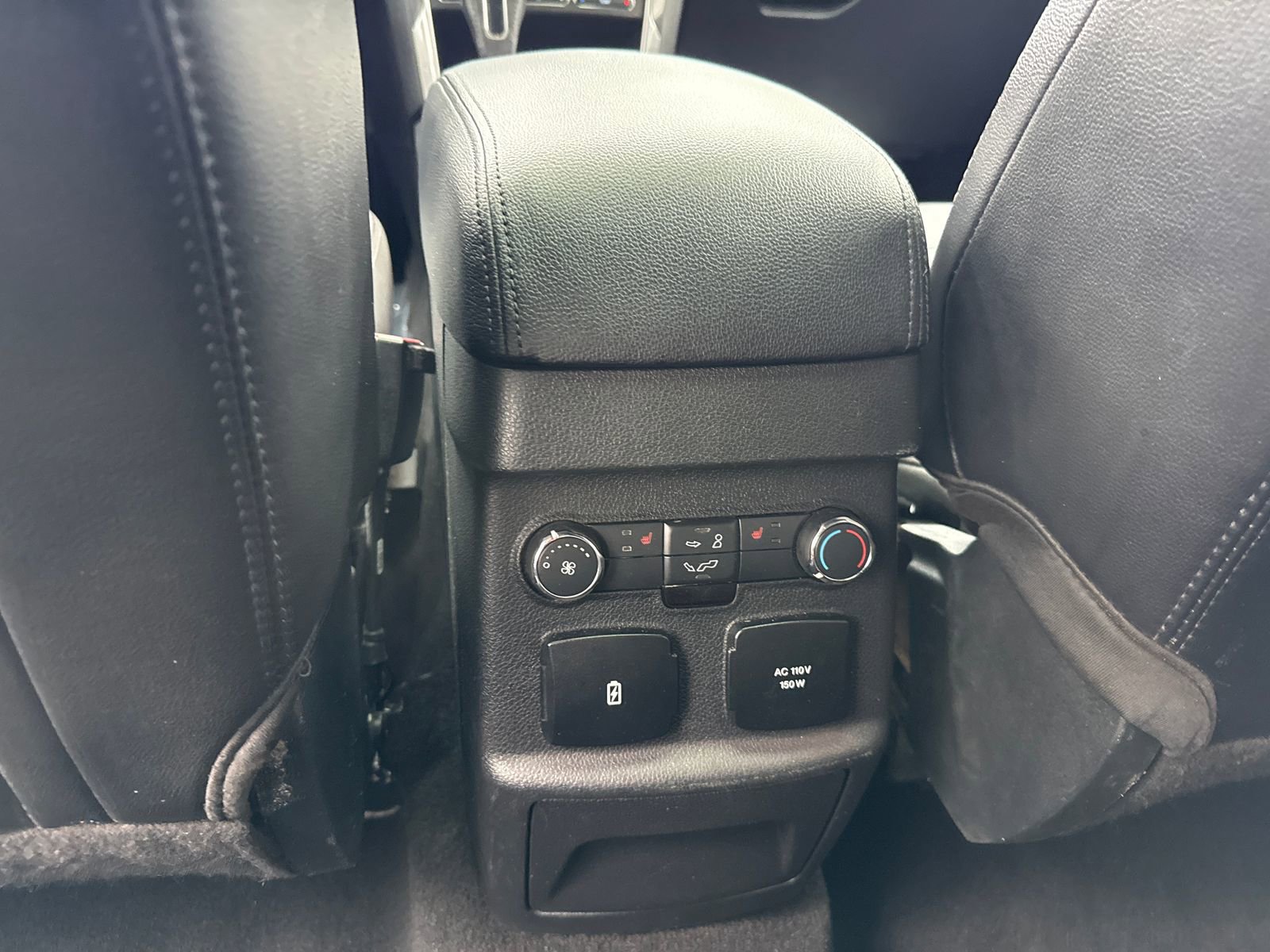 Used 2018 Ford Explorer Limited w/ Ford Safe & Smart Package FWD image 40