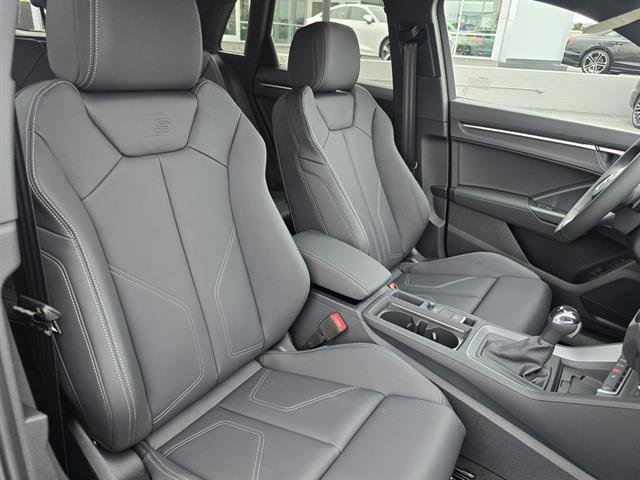 Used 2025 Audi Q3 2.0T Premium w/ Convenience Package image 15