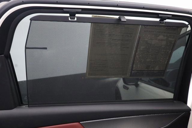 Used 2025 MAZDA CX-70 Plug-In Hybrid w/ Premium Plus image 26