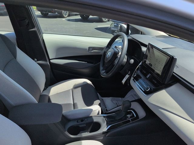 Used 2026 Toyota Corolla LE FWD image 10