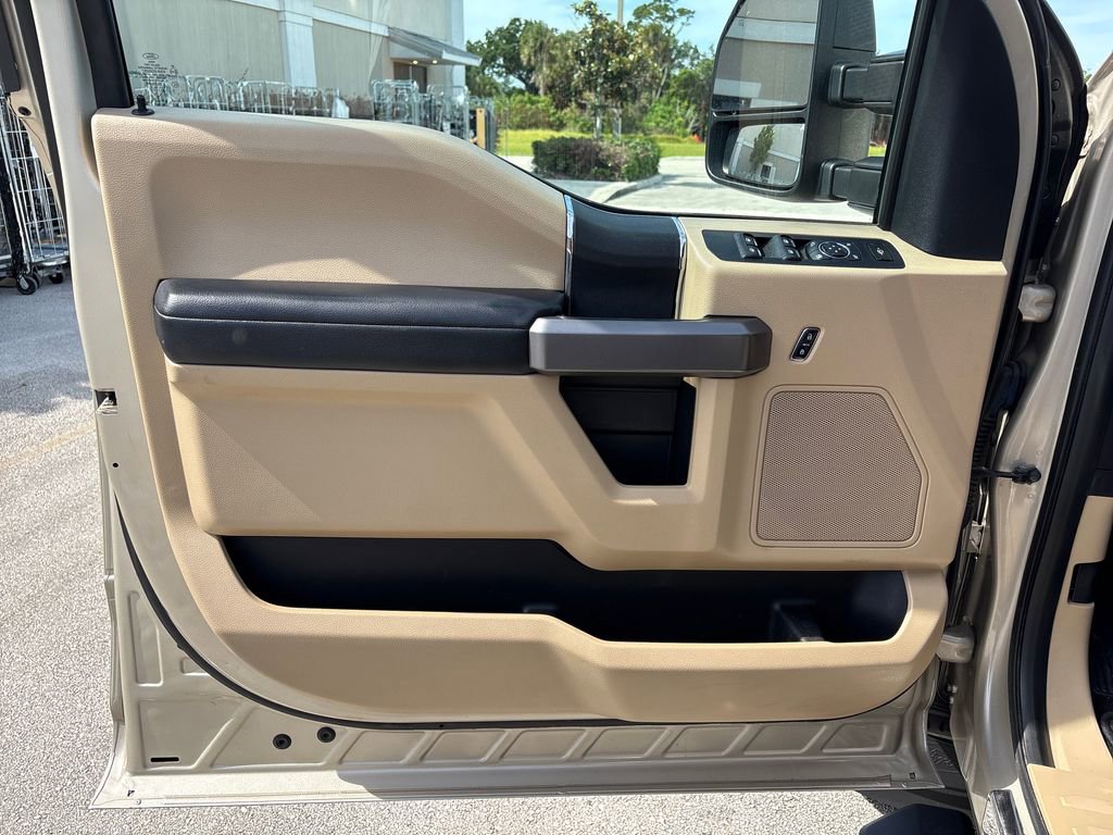 Used 2018 Ford F250 XLT w/ XLT Value Package image 25