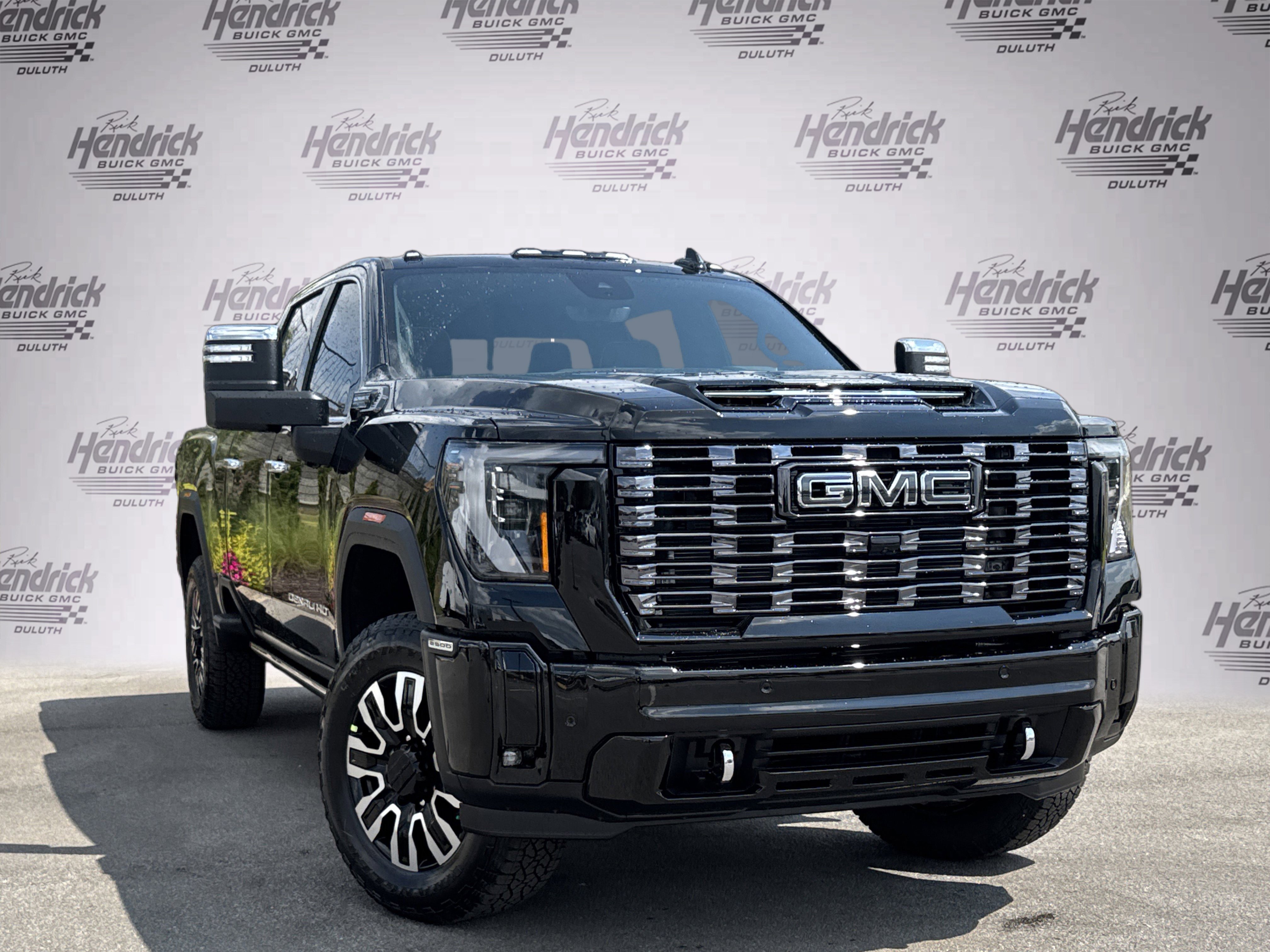 New 2026 GMC Sierra 2500 Denali Ultimate video 2