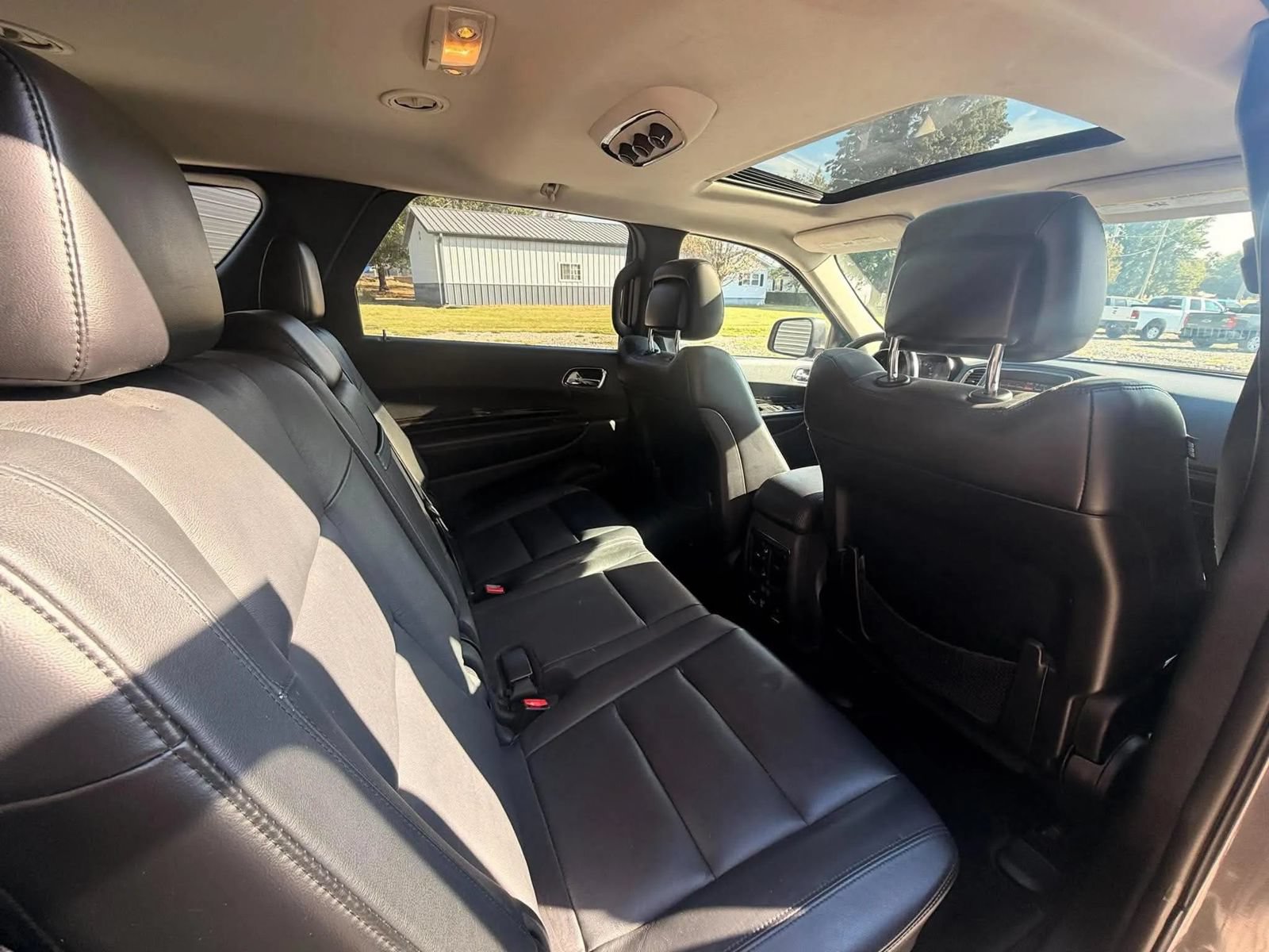 Used 2015 Dodge Durango Limited w/ Premium Group AWD/4WD image 16