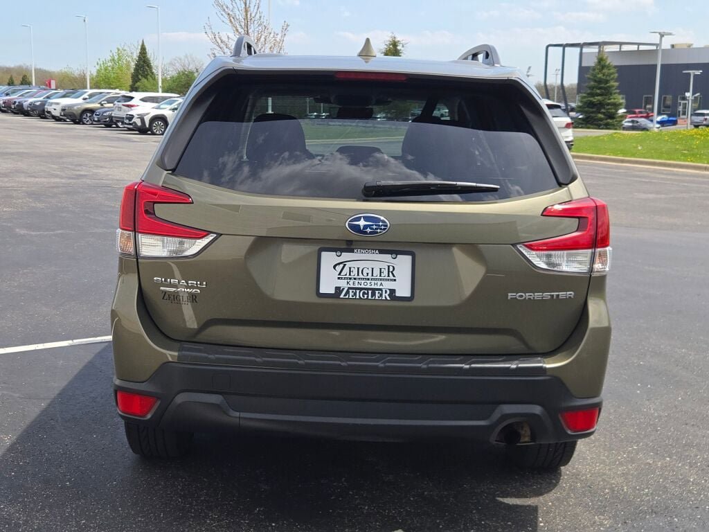 Used 2022 Subaru Forester Premium w/ Popular Package #1 AWD/4WD image 13