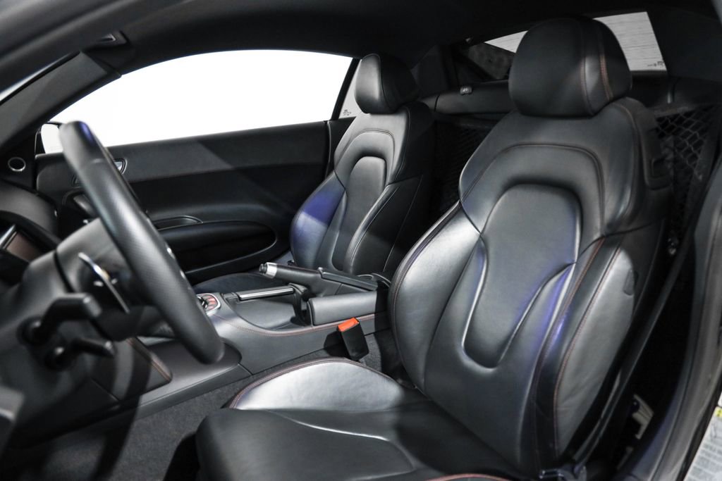 Used 2014 Audi R8 V8 image 39