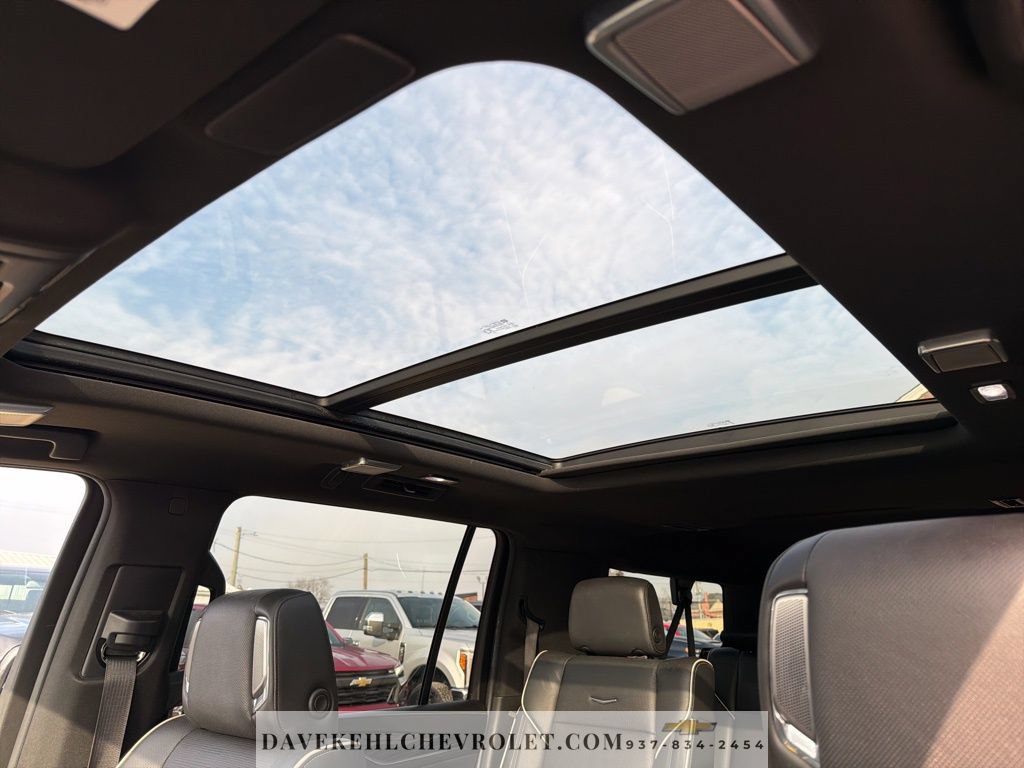 Used 2022 Cadillac Escalade ESV Sport w/ Touring Package AWD/4WD image 20